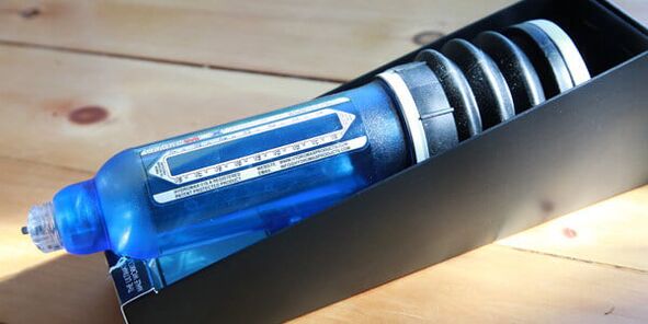 Hydropump that enlarges the penis due to water vacuum
